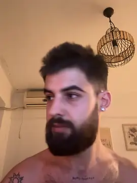 HairyRobxxx Adlı Modelin Canlı XXX Sohbeti