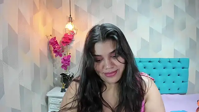 LindaBreeS' Live XXX Chat