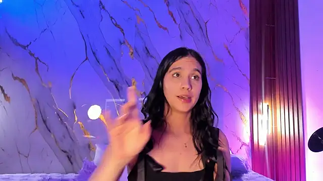 Emmiicute Chat XXX in diretta