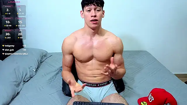 Luke_MuscleのライブXXXチャット