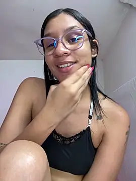 Danaeluxe Chat XXX live