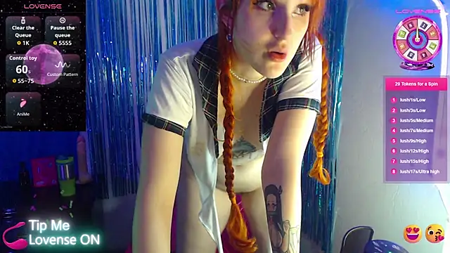 XXX chat uživo modela AleximkA
