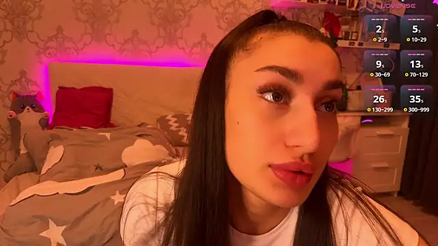 MyNaomi's Live XXX Chat