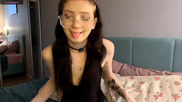 Czat XXX na żywo – silverflower__