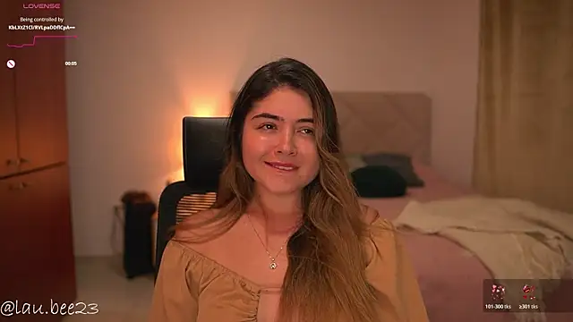 Lau_Bee Chat XXX live