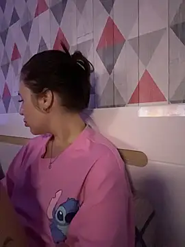 Chat XXX ao vivo de Lira_Fayeee