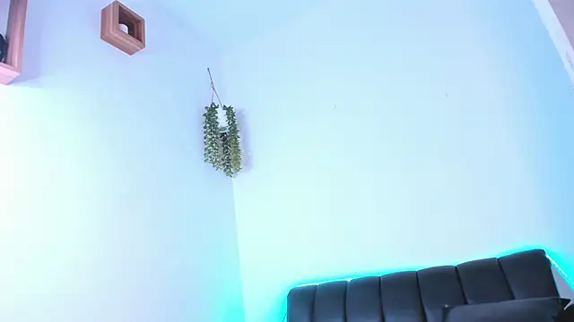 دردشة Dante_Fire_ الجنسية المباشرة