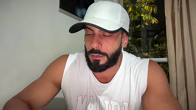 romeolovedark webcam show