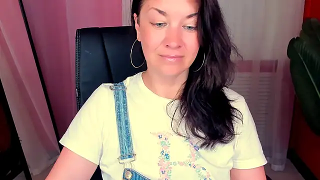 Chat +18 de AnaMills ao vivo