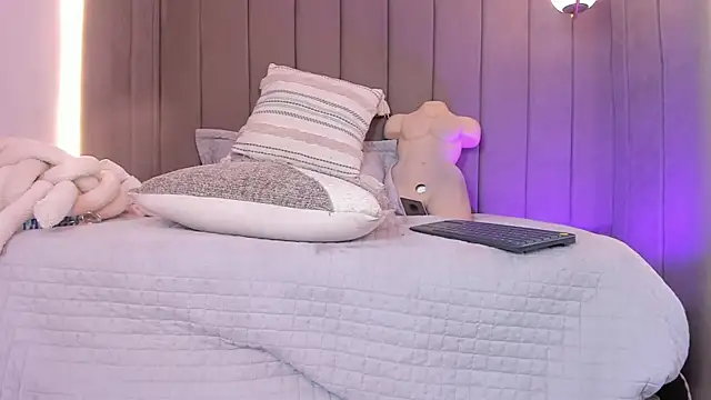 Chat +18 de Ashley_Beaomunt ao vivo