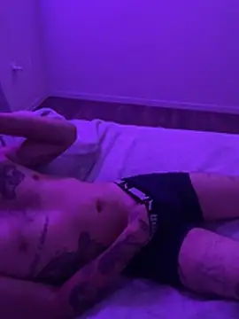 Busdownsamuels Show in webcam