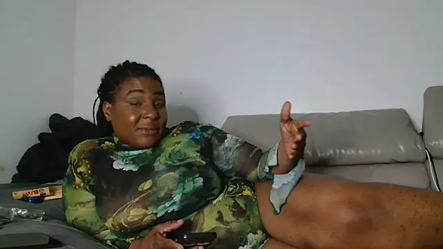 Chat XXX en directo de CurvySashia