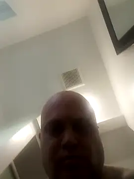 Auhenri25 webcam show