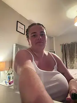 Bustygem_ Live XXX Chat