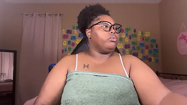 Chocolatebunnyxx96's Live XXX Chat