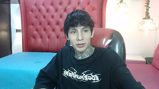 Cry_thereal 即時 XXX 聊天
