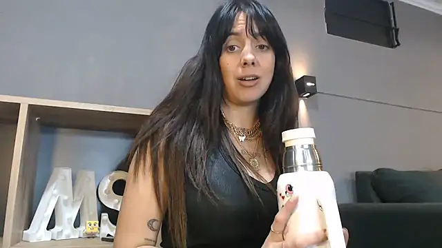 Chat XXX en directo de Mickyta