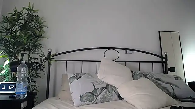 Chat XXX ao vivo de Miki87