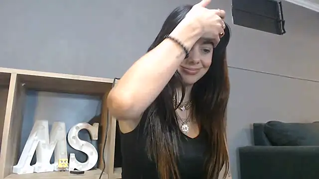 Mickyta Live XXX-chat