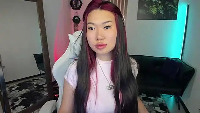 Chatroom XXX en direct de LunaPurrr