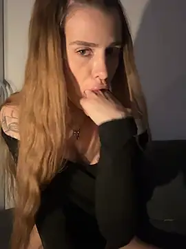 EmiliaCatalina Chat XXX live