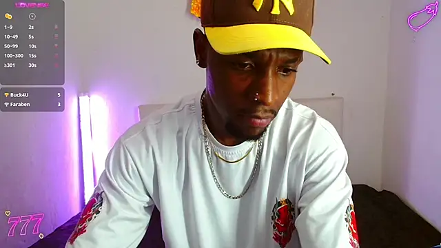 Chat +18 de Aroonsexyboy ao vivo