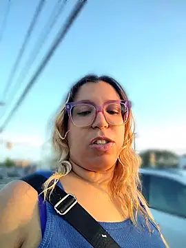 Chat +18 de innocent1444 ao vivo