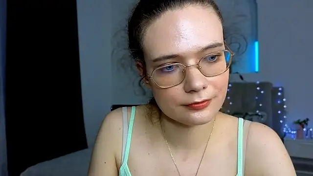 Chatroom XXX en direct de Little_humster