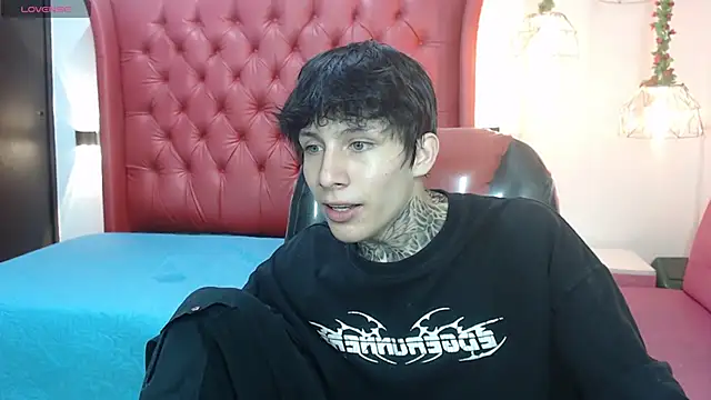 Онлайн чат XXX Cry_thereal