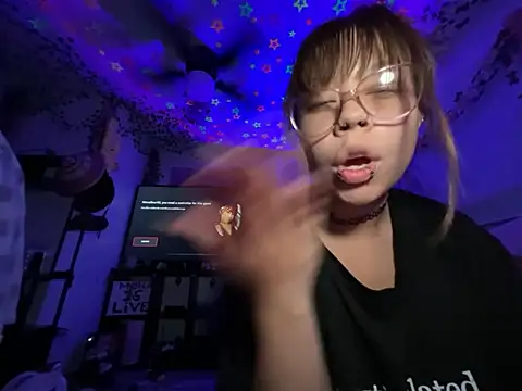 moan4mona's Live XXX Chat