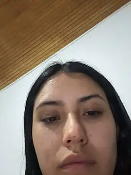 Victoria_alson Adlı Modelin Canlı XXX Sohbeti