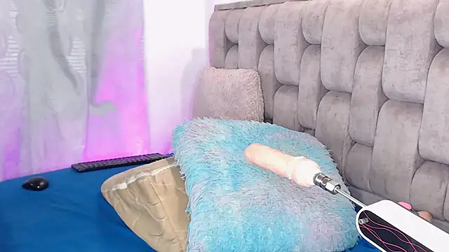 Alexa-Hunter Live XXX-chat
