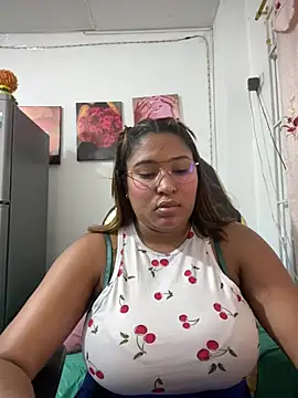 morena-2025 Chat XXX live