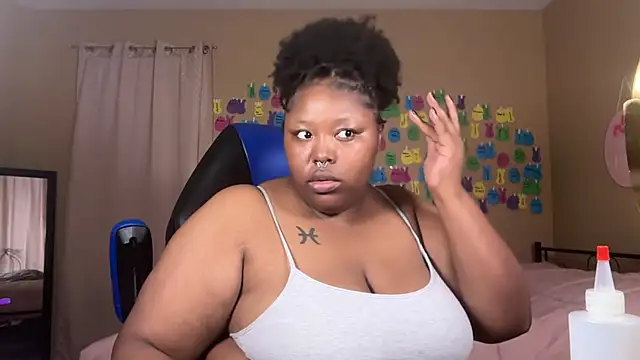 Chocolatebunnyxx96 Chat XXX in diretta