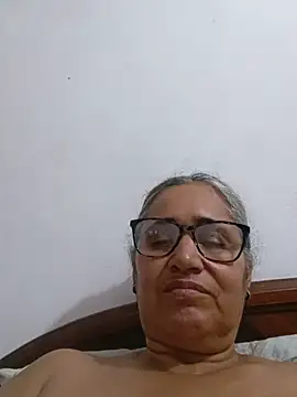 Chat +18 de _candi ao vivo
