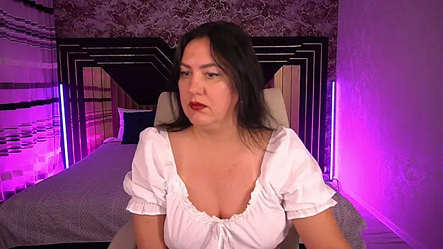 VelvetLuck live XXX chat