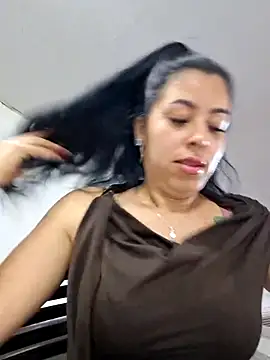 Luianna Live XXX-Chat