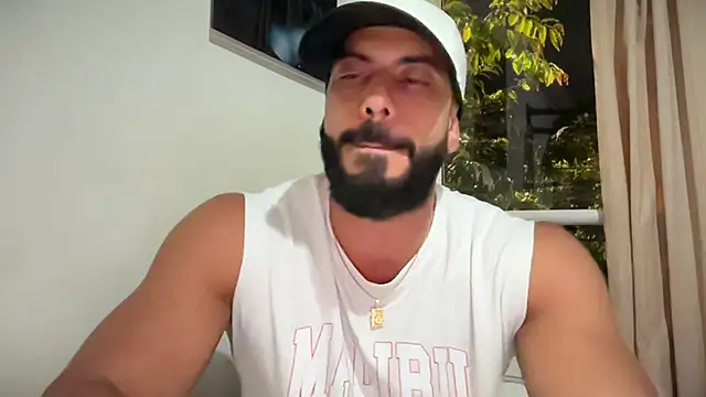 Онлайн чат XXX romeolovedark