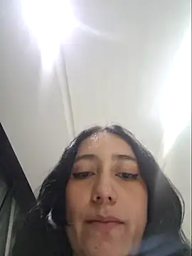 Chatroom XXX en direct de Eveelync25_