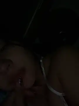 Chatroom XXX en direct de RileySkye