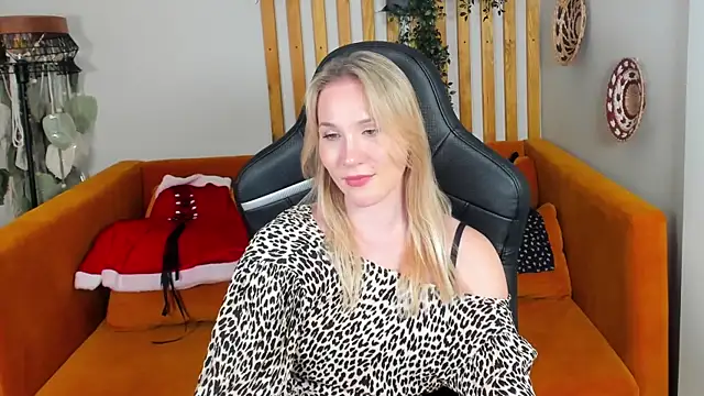 ElaraVoltage 라이브 XXX 채팅
