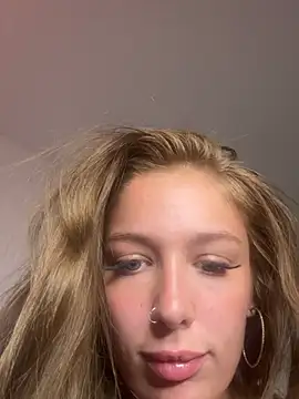 Viacheltham Live XXX-Chat
