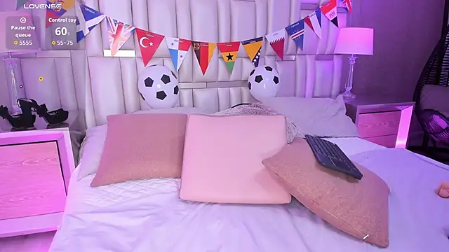 ChloeCartier Chat XXX live