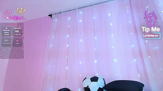 SunnyGilmoree Adlı Modelin Canlı XXX Sohbeti