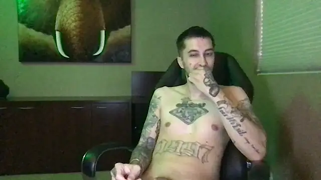 Chat XXX en directo de JuicyJoshy