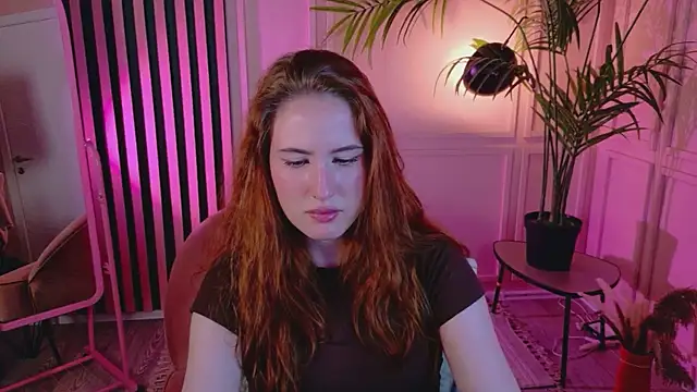ChloeAster's Live XXX Chat