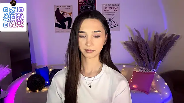LinaMour Chat XXX live