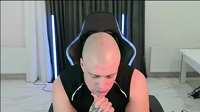 Bigbaald's Live XXX Chat