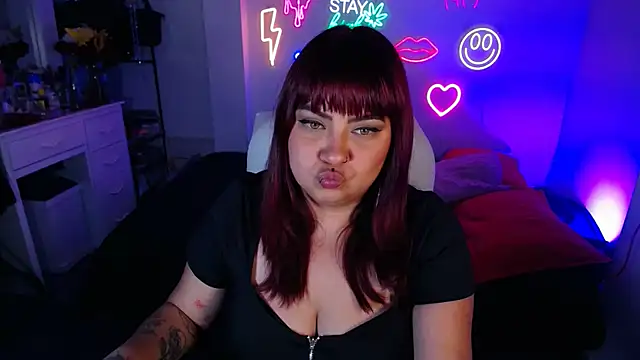 bad_scarlett1 Adlı Modelin Canlı XXX Sohbeti