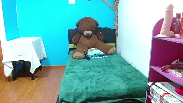 Chat XXX ao vivo de Andrea_deepsloppy